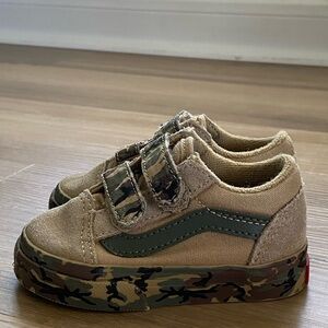 Vans Kids Tan Camo Strap Sneakers